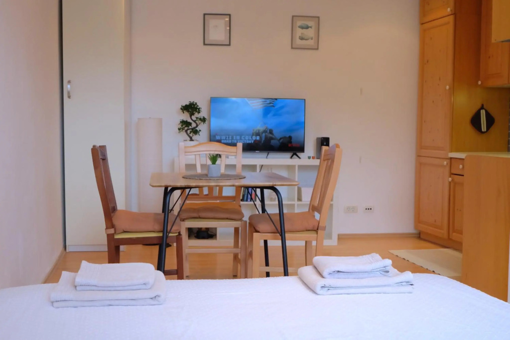 Bivalvia Apartments