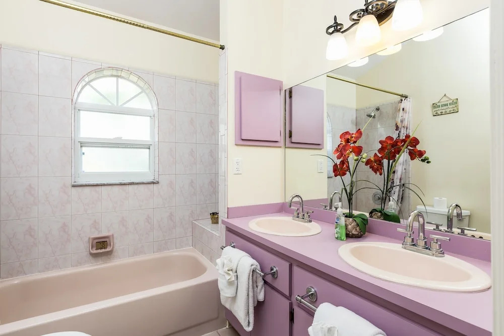 144 Gulf Island Dr Home