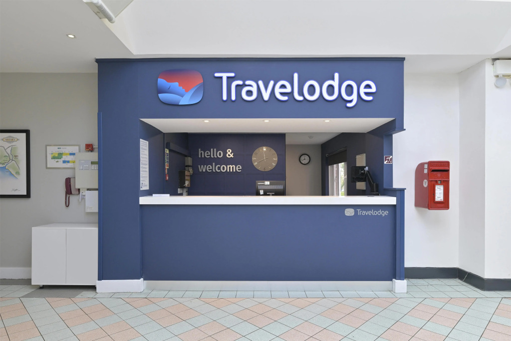 Travelodge Swansea M4
