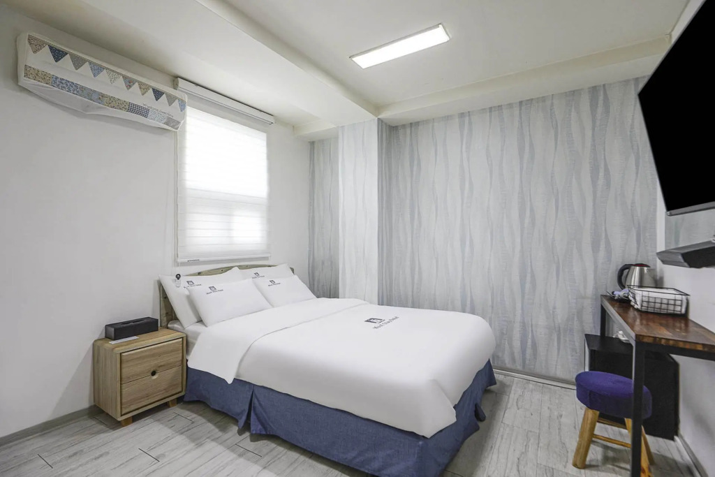 Must Stay Hotel Myeongdong