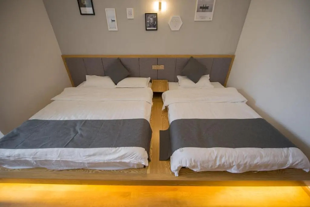 Dali Spring Field Hostel