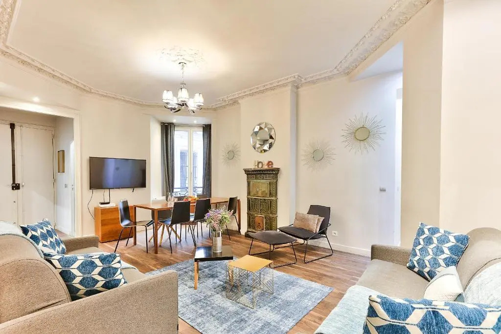 57 - Luxury Parisian Home Sebastopol 1