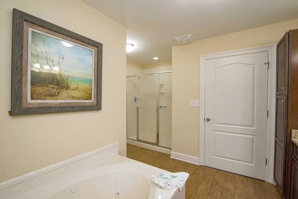 Phoenix West II 1808 3 Bedrooms 4 Bathrooms Condo