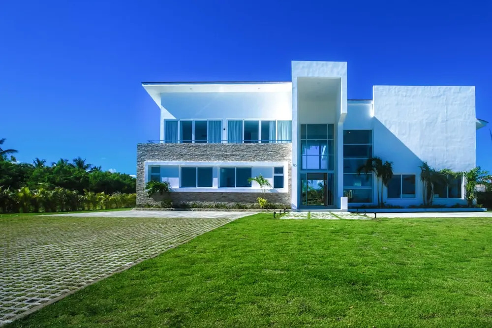 Modern and Fresh Oceanfront Villa