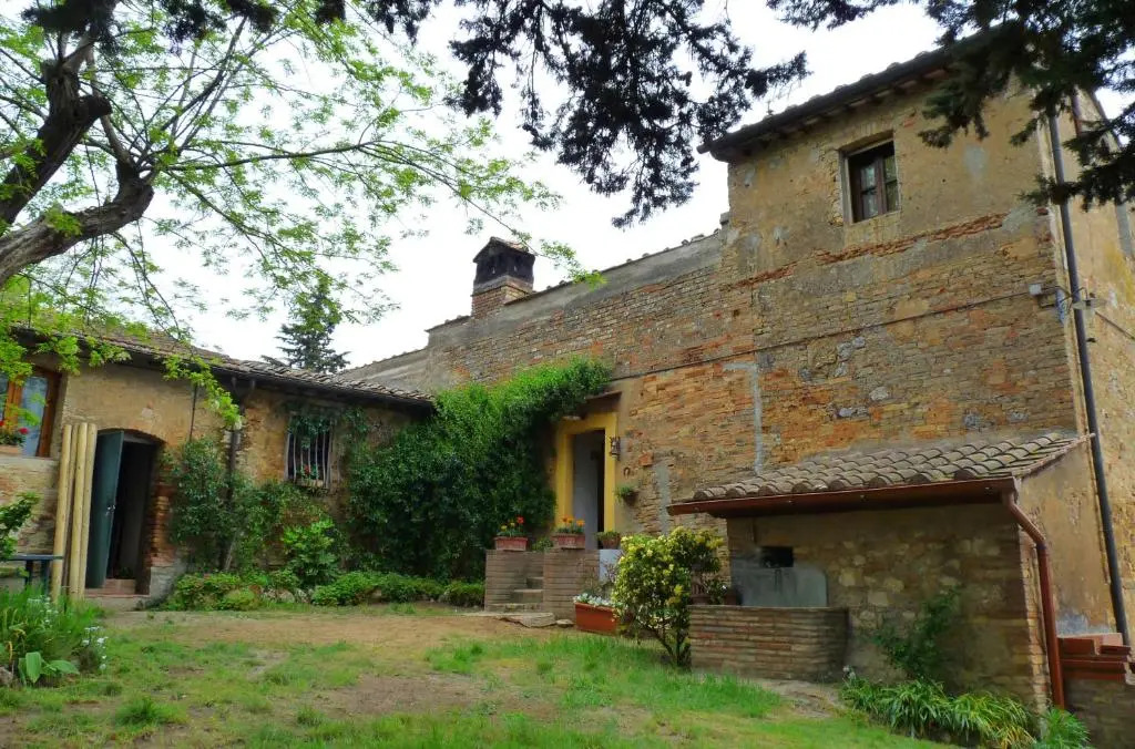 Huge Country House in San Gimignano