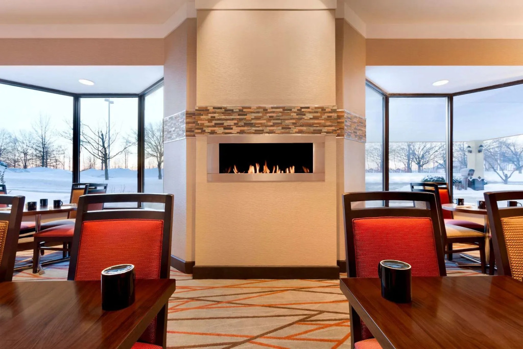 Radisson Akron-Fairlawn Copley
