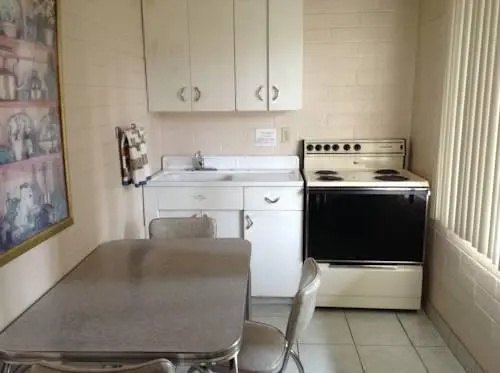 Stanlunds Inn and Suites