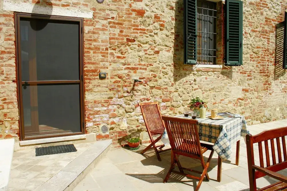Vintage Farmhouse with Pool in Asciano