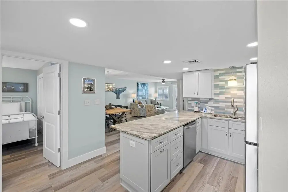 Holiday Surf And Racquet Club 608 2 Bedroom Condo by Redawning