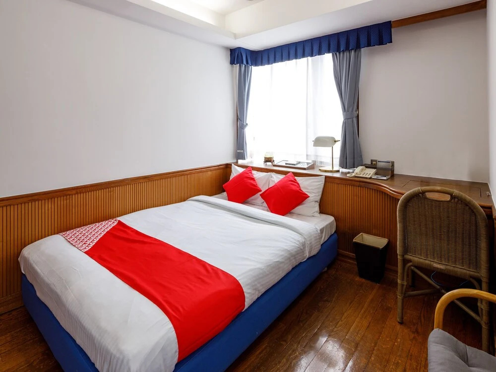 HOTEL POSH