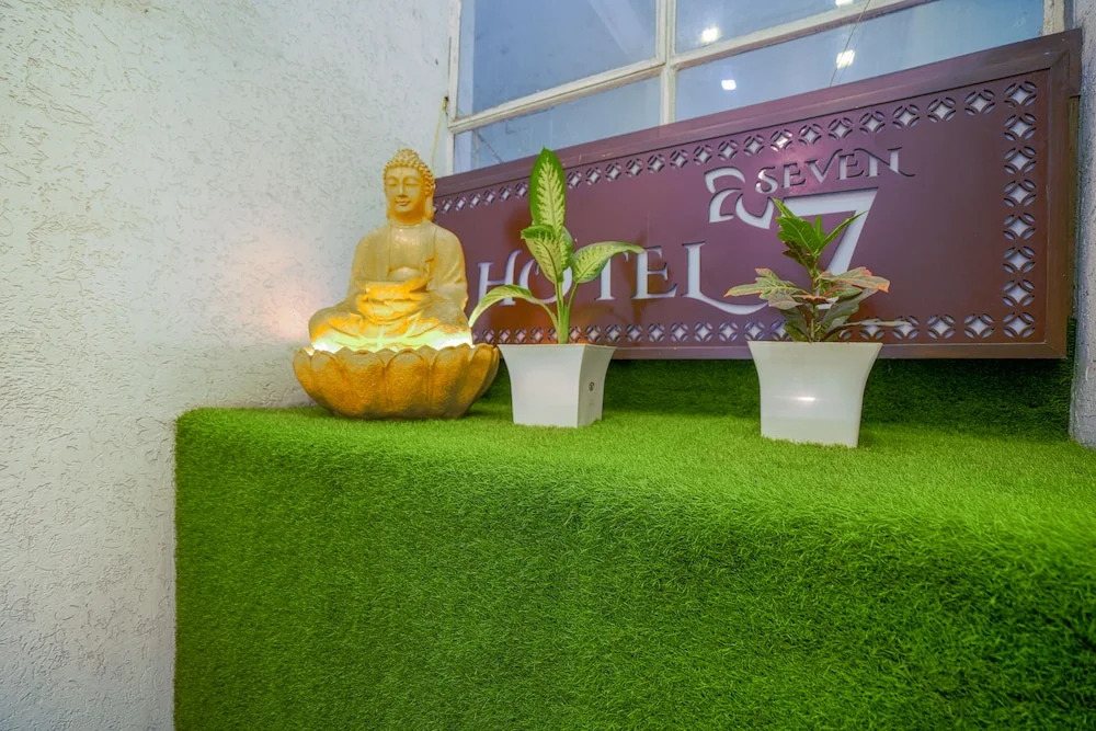Hotel Seven - Centre of City Chandigarh