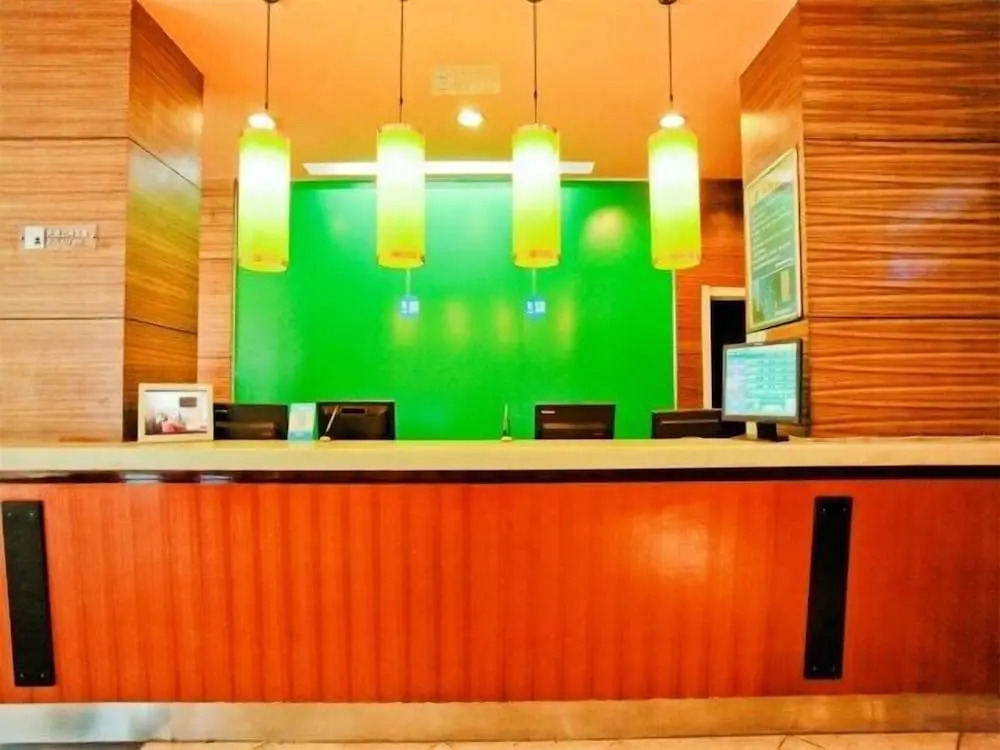 Jinjiang Inn Style Taiyuan Jiannan Bus Station