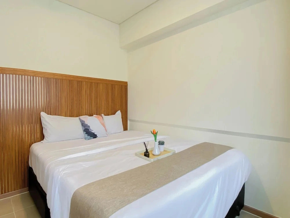 Good Space And Restful 2Br At Apartment Meikarta