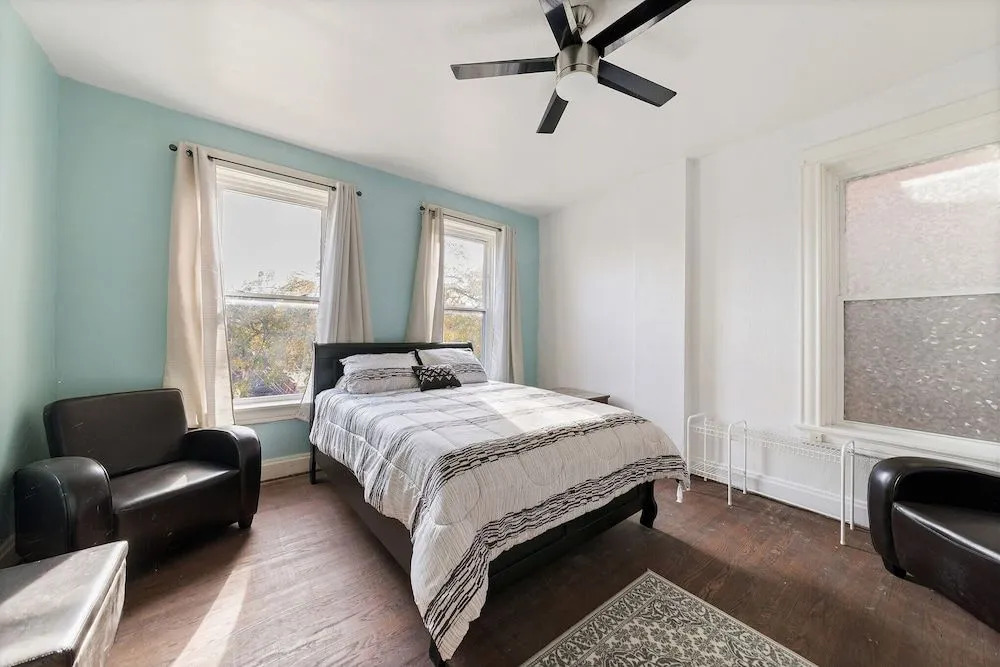 The Dobbs Manor 3 Bedroom Duplex by Redawning
