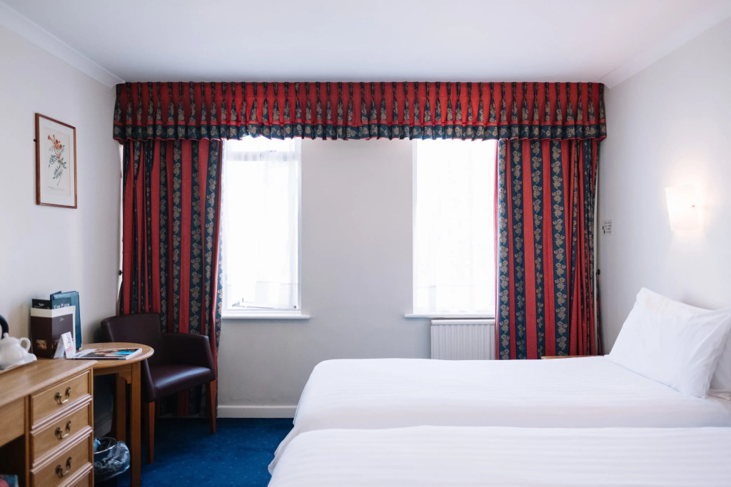 Apollo Hotel