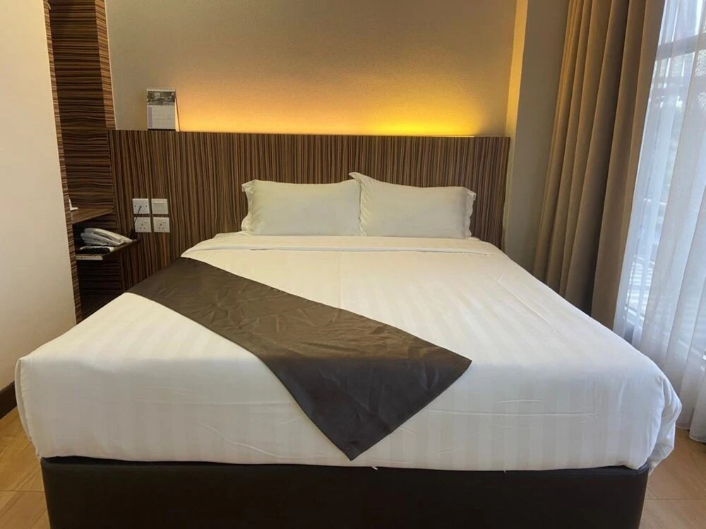 Capital O 90447 Hotel Ezzyhome Kebun Teh