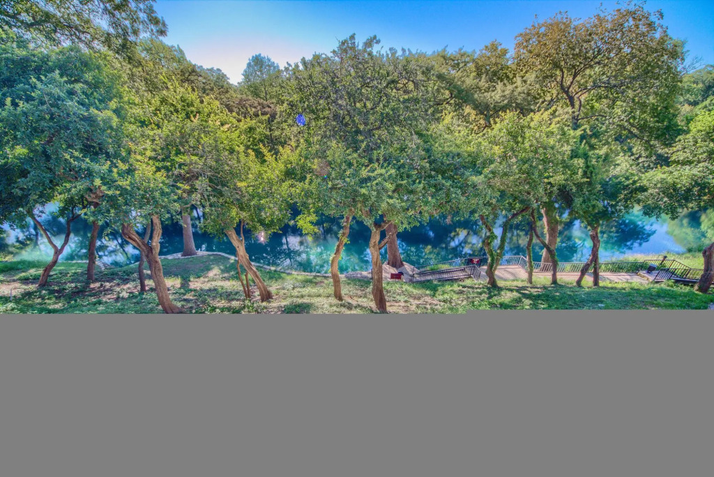 River Zen CW C207 in New Braunfels