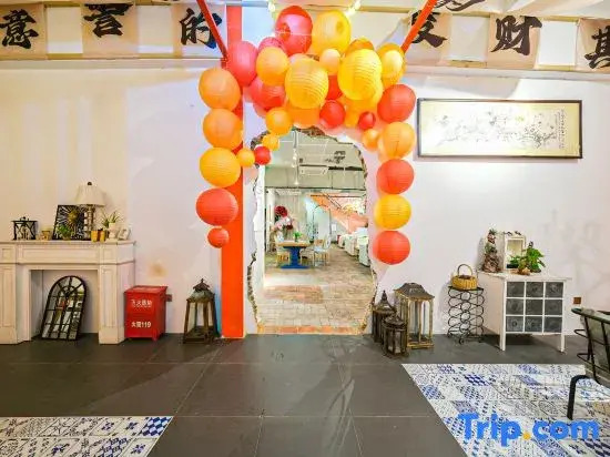 Mi Li · Art Space Homestay