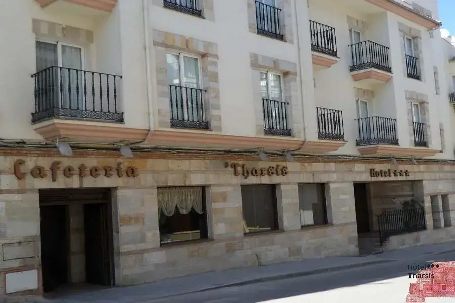 Hotel Tharsis