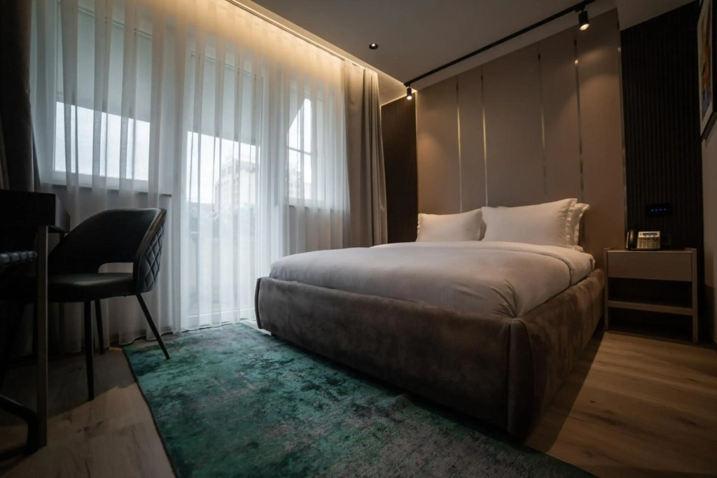 Emery Hotel