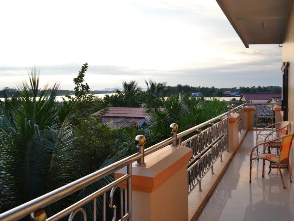 Kampot Manor