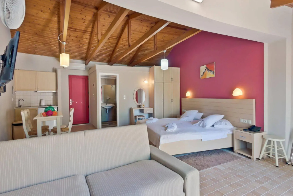 Rouda Bay Beach Hotel