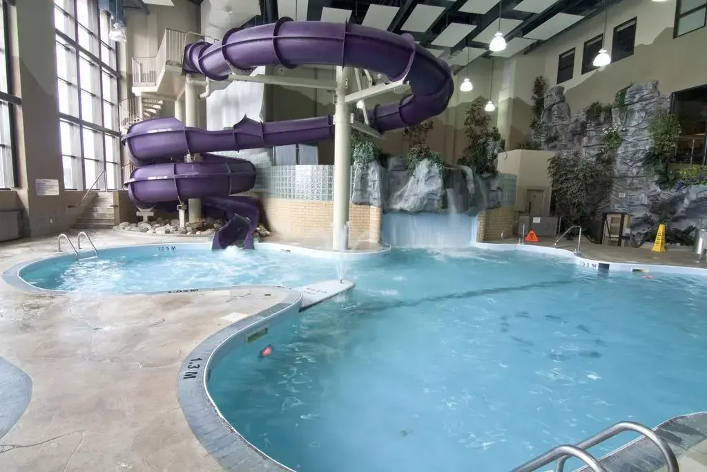 Clarion Hotel & Suites