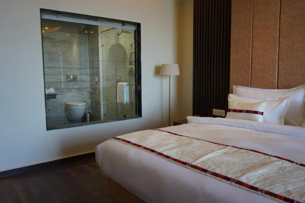 Justa Cliffend Resort & Spa, Mashobra