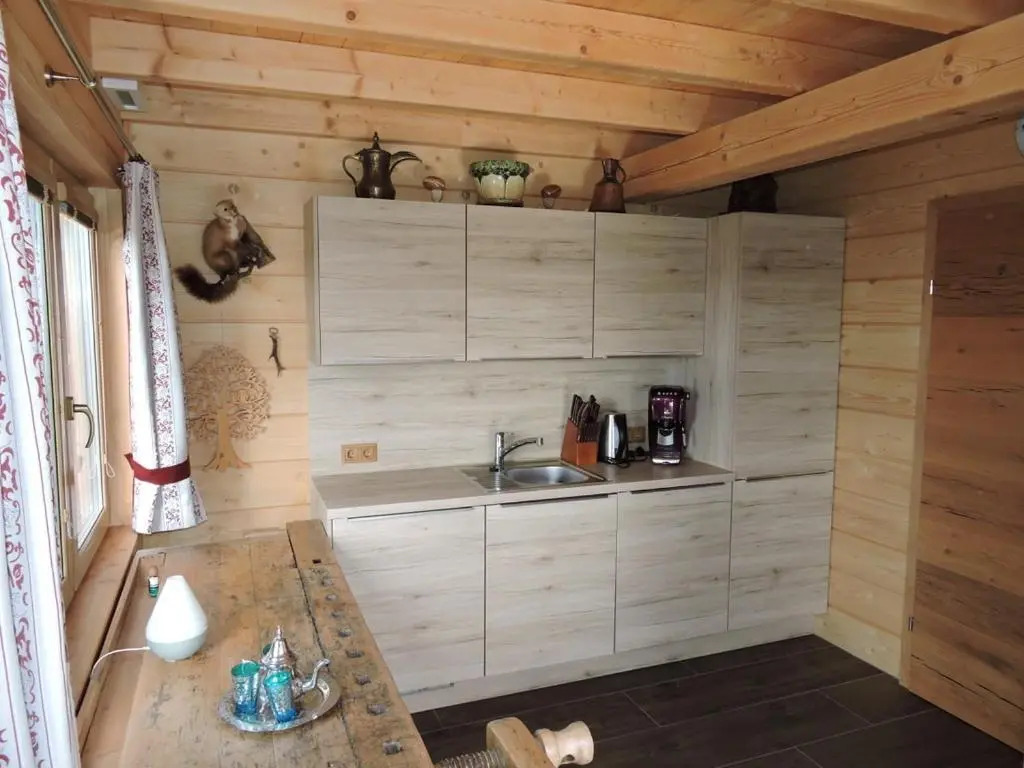 Glühwürmchenhütte und Romantikhütte
