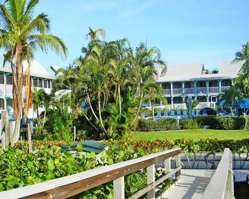 Surfrider Beach Club