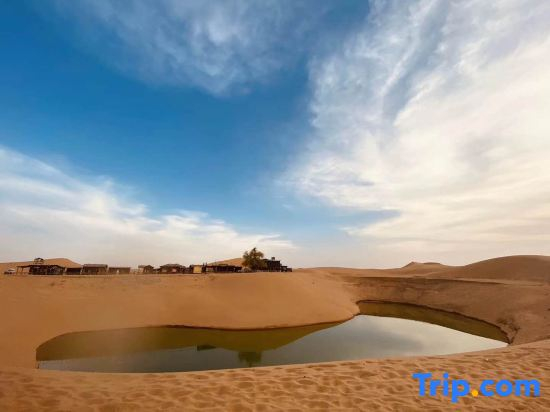 Shapotou Xingyue international camping base