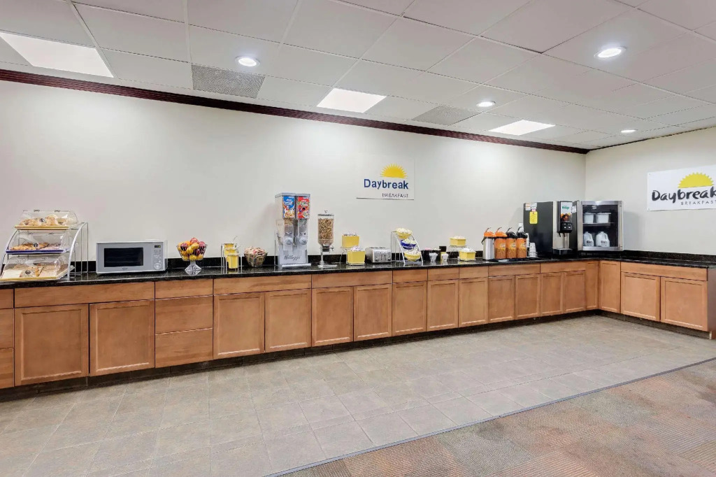 Ramada Montgomery
