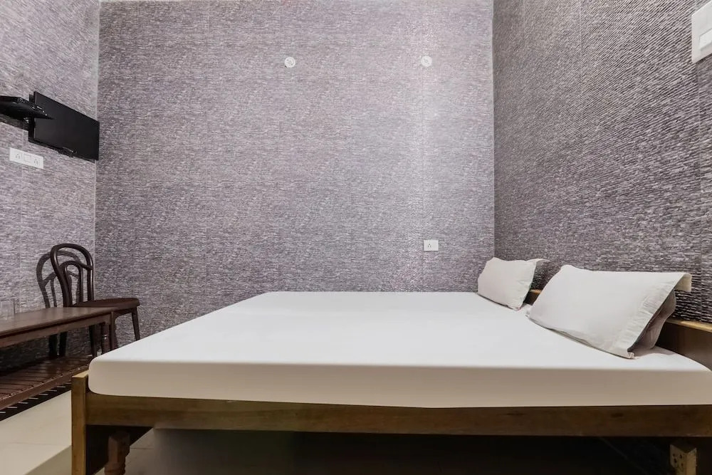 Spot On 60788 Hotel Venkatesh