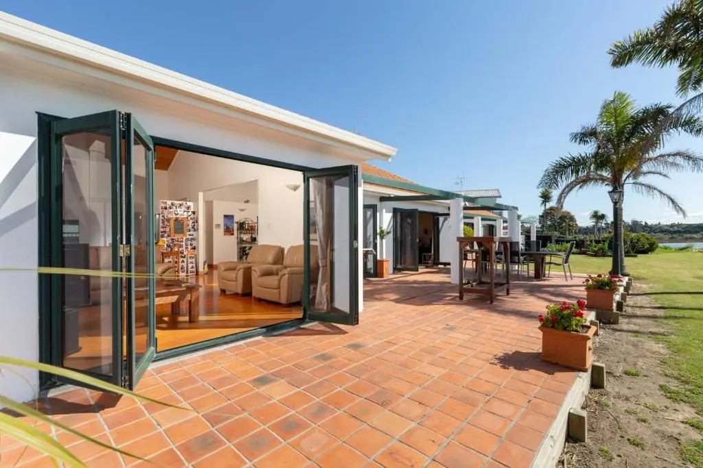 Mediterranean Summer Escape Central to Tauranga