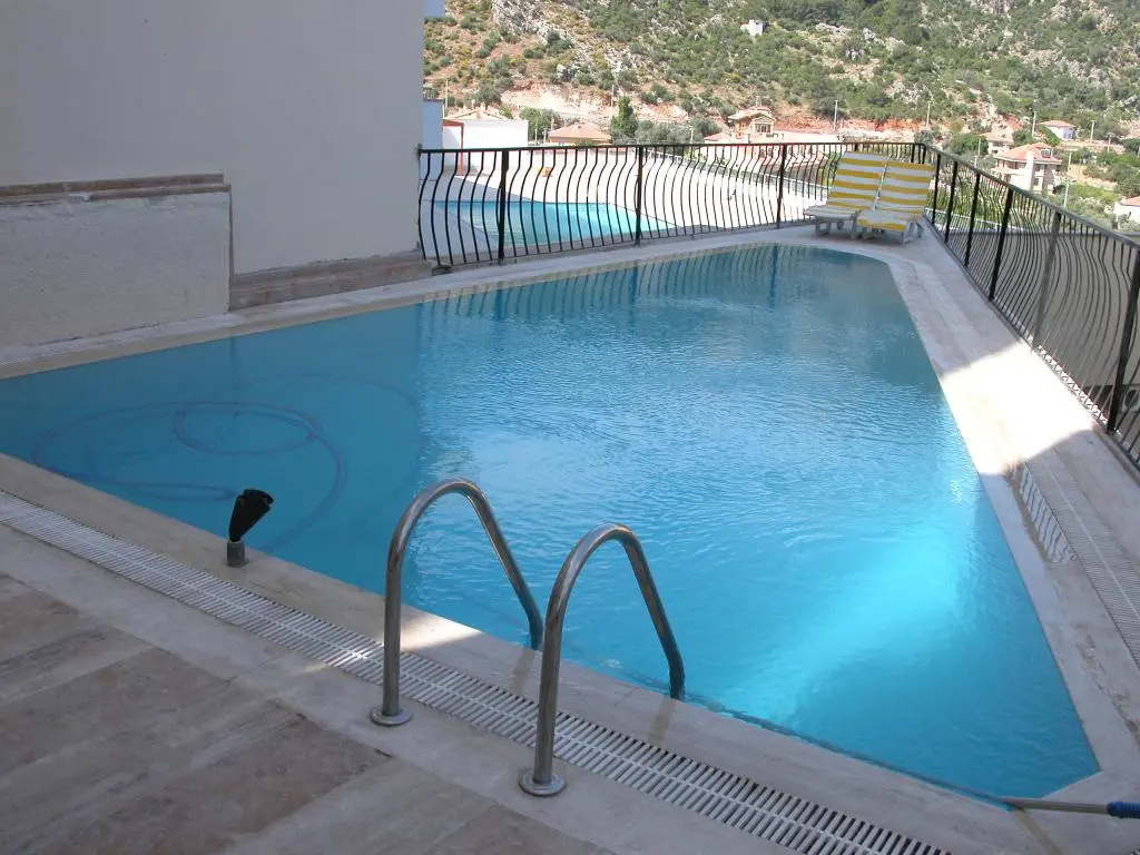 Es Apartments