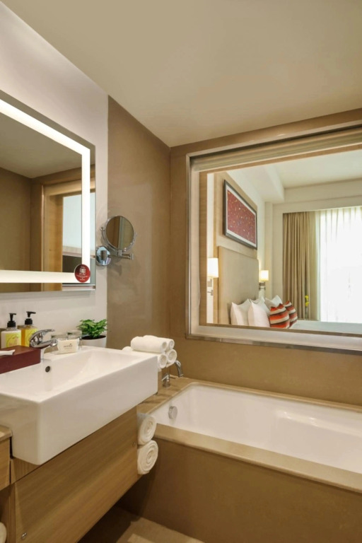 Sandal Suites by Lemon Tree Hotels