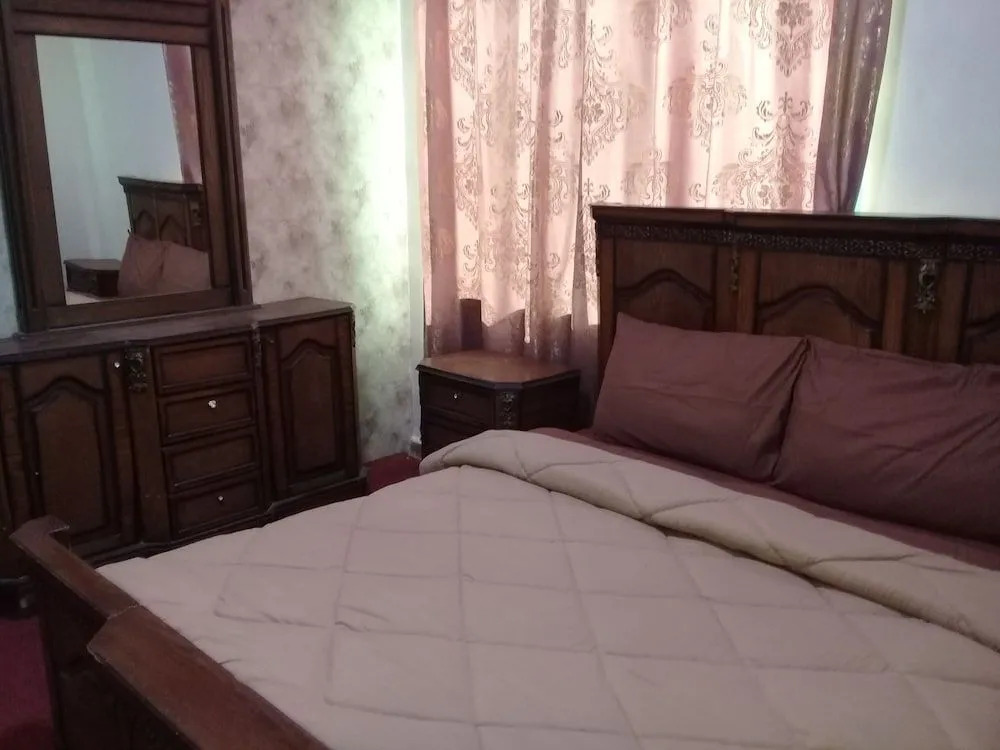Seleen Hotel Suites