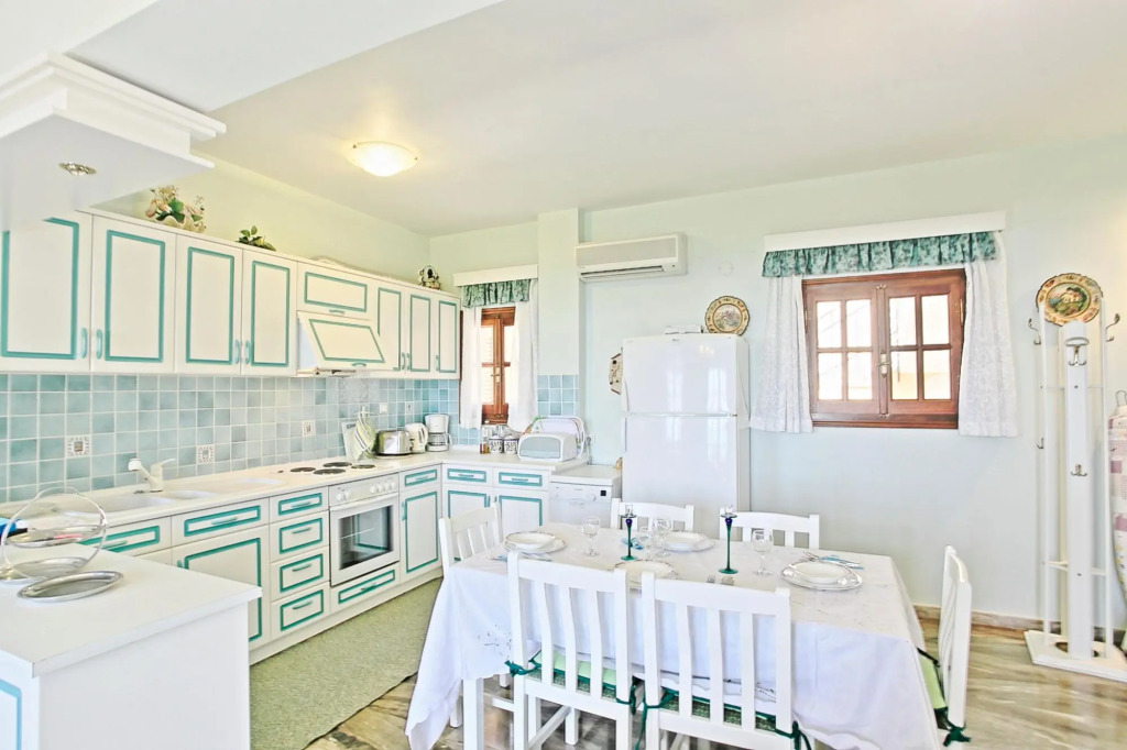 Villa Alexandros