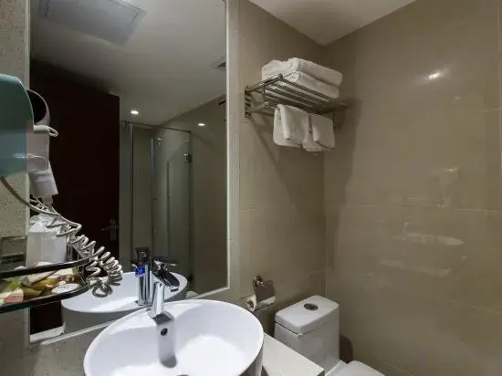 Guangzhou Yuanli Hotel (Pazhou Exhibition Chigang Subway Station)