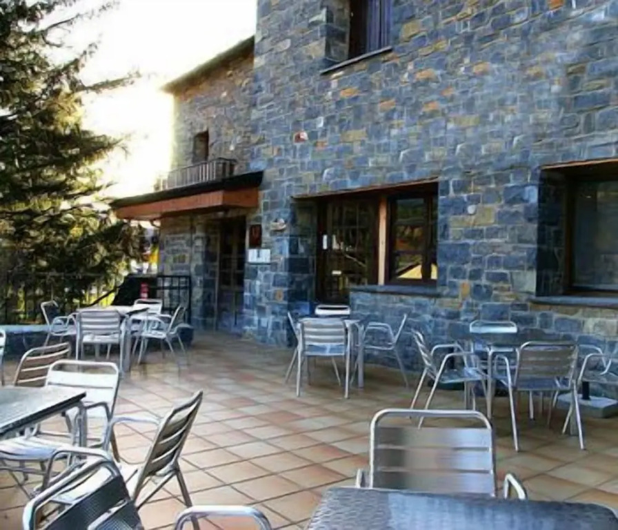 Roca Nevada Suites