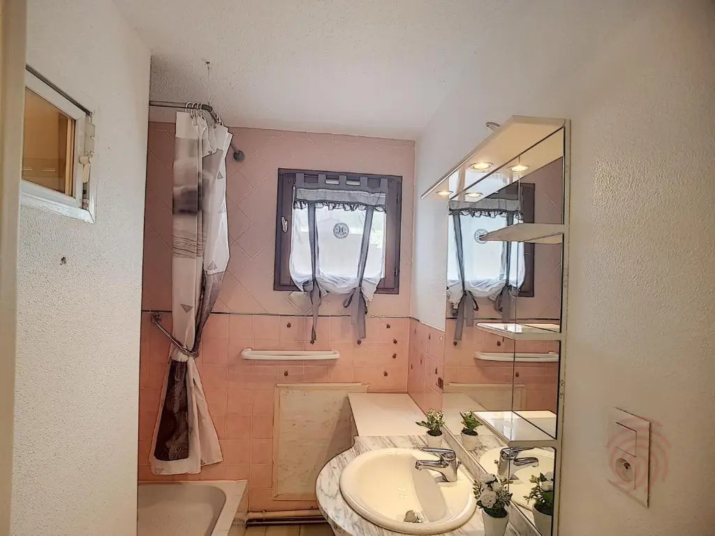 Appartement Lamalou-les-Bains, 1 pièce, 2 personnes - FR-1-451-100