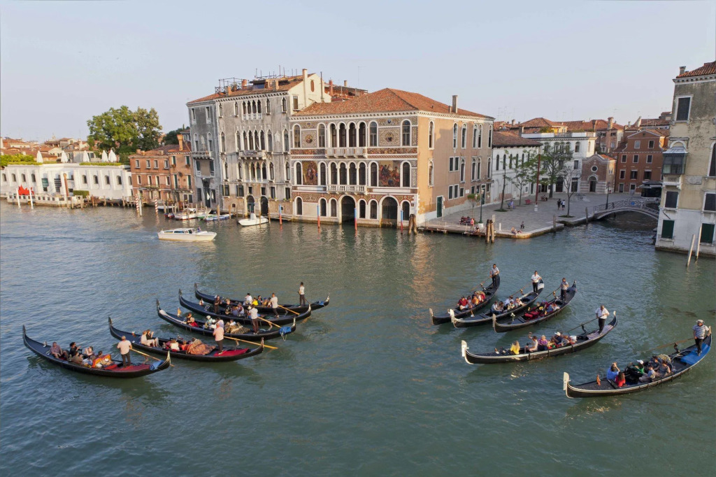 Palazzetto Pisani Grand Canal