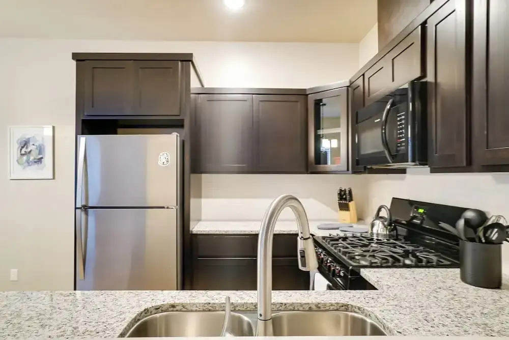 Single-story Apt, 3 Mi to Fort Bliss!