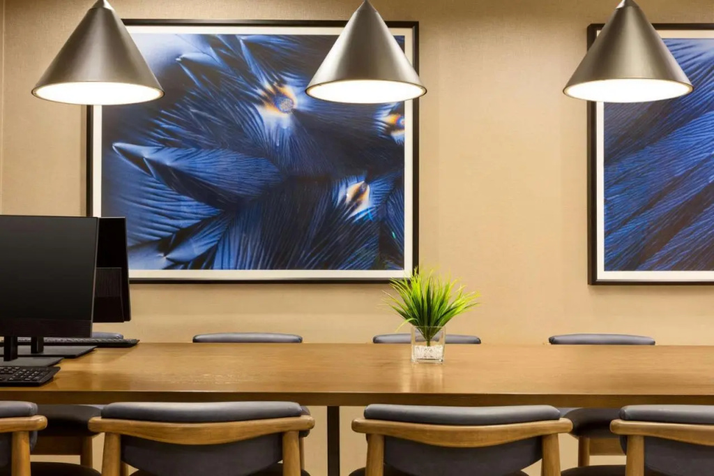Doubletree By Hilton Pointe Claire Montreal Airport West