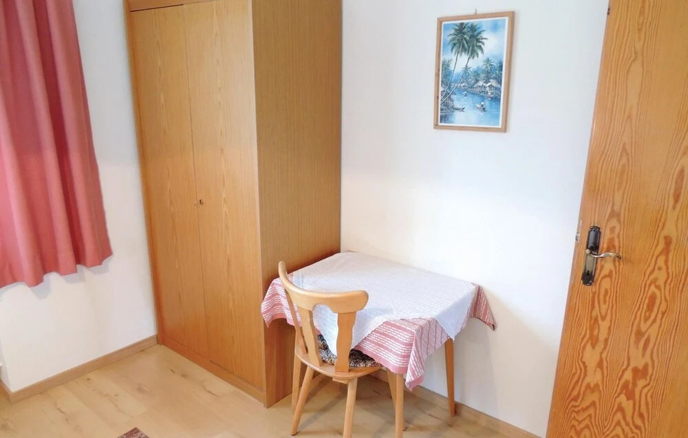 Stunning Apartment in Piesendorf With 3 Bedrooms and Wifi