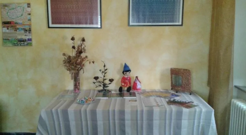 Elvisia