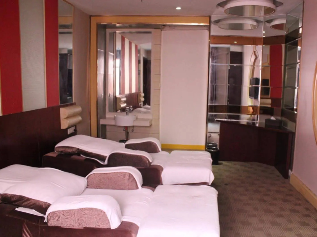 Super 8 Hotel Foshan Shiwan Ceramics Mall Branch