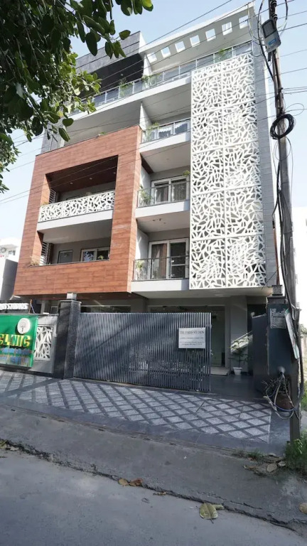 The Paras Studio Serviced Apartments