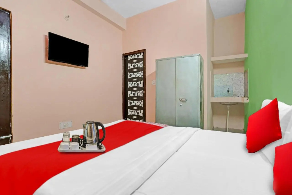 OYO Flagship 701876 Second Home Guest House