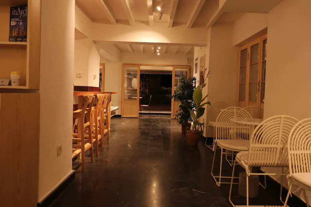 Rest Inn Hotel